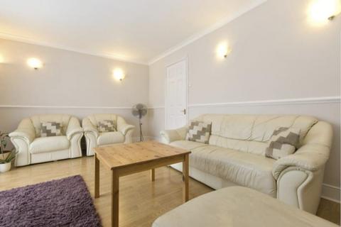 2 bedroom maisonette for sale, Portree Street, London, E14