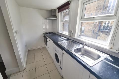 2 bedroom flat to rent, Westow Hill, Crystal Palace, Norwood, SE19 1SB, UK