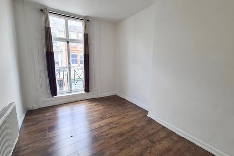 2 bedroom flat to rent, Westow Hill, Crystal Palace, Norwood, SE19 1SB, UK