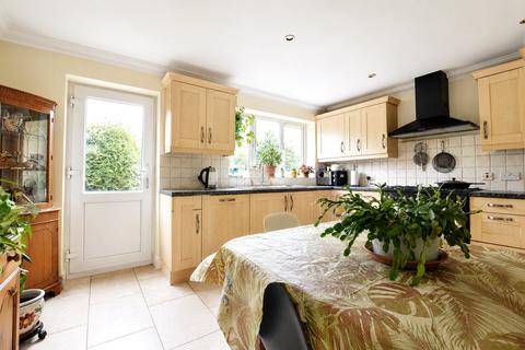 3 bedroom bungalow to rent, Stanley Road, Great Chesterford, Saffron Walden, Essex, CB10