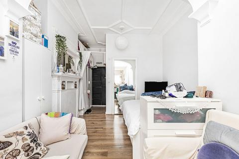 9 bedroom end of terrace house for sale, Norbury Crescent, London SW16