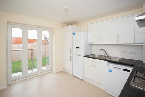 3 bedroom house to rent, Barnet Road, St Albans AL2