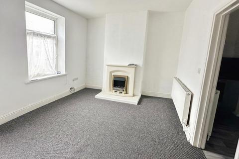 3 bedroom terraced house to rent, Humber Street, Newcastle upon Tyne NE17