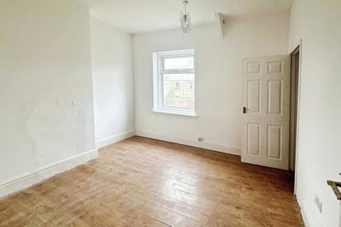 3 bedroom terraced house to rent, Humber Street, Newcastle upon Tyne NE17