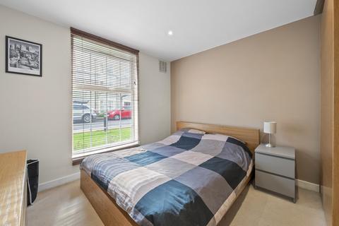 2 bedroom apartment for sale, West Barnes Lane, New Malden KT3