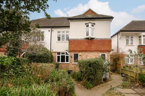 2 bedroom maisonette for sale, Lake Road, London SW19