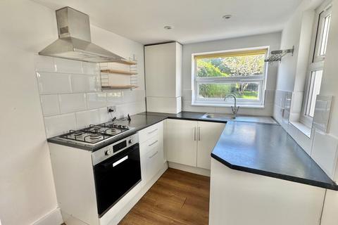 24 Thanet Gardens, Folkestone, CT19 6DF