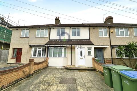 3 bedroom terraced house to rent, Indus Road, London SE7