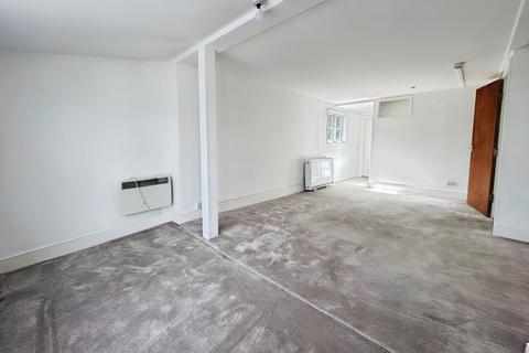 undefined, Ferry Road, East Sussex TN31