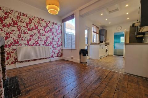 2 bedroom terraced house for sale, Sutherland Road, Hampshire PO4