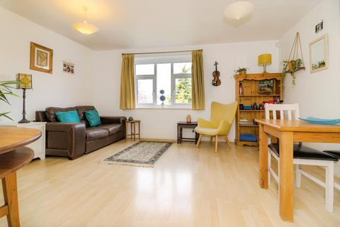 55 Calico Close, Salford, M3 6AH
