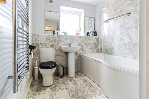 55 Calico Close, Salford, M3 6AH