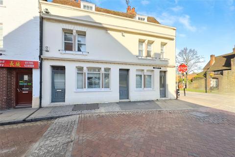 4 bedroom terraced house to rent, West Street, Kent ME13