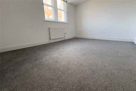 4 bedroom terraced house to rent, West Street, Kent ME13