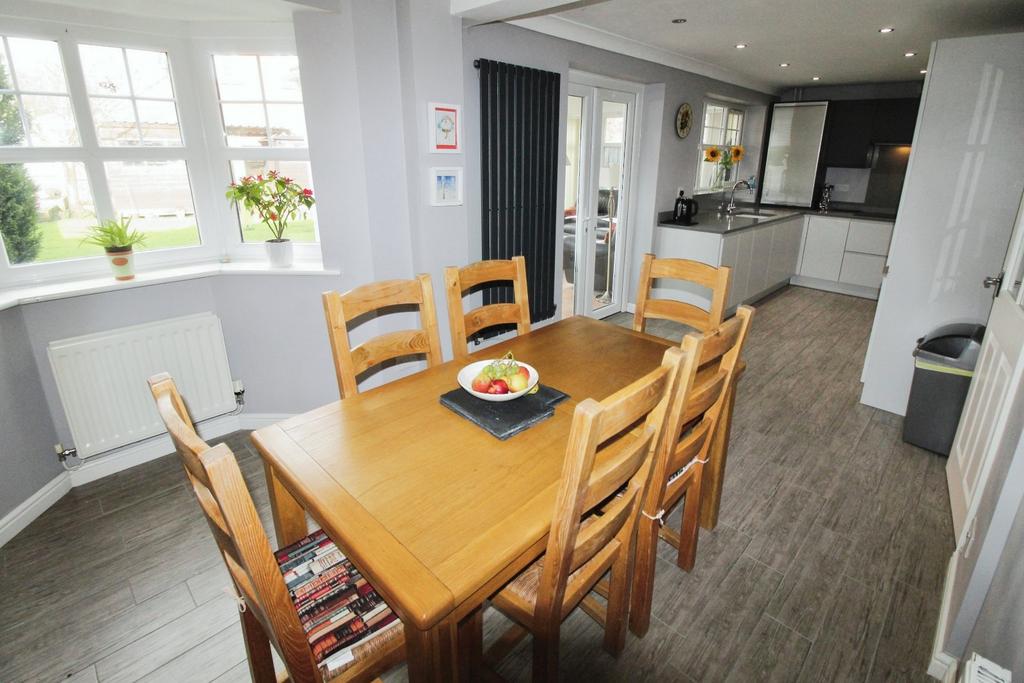 Kitchen Diner