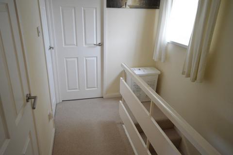 3 bedroom terraced house to rent, Hartshead, Lancashire WN8