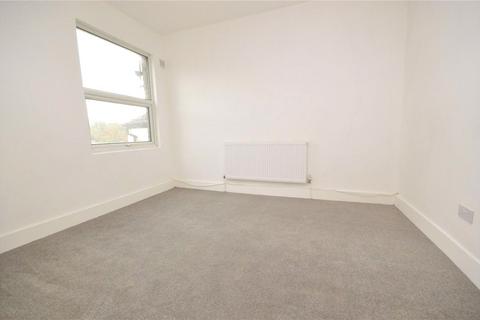 1 bedroom flat for sale, Maswell Park Crescent, Hounslow TW3