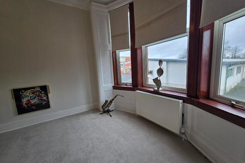 2 bedroom flat for sale, Queen Street ~ Renfrew