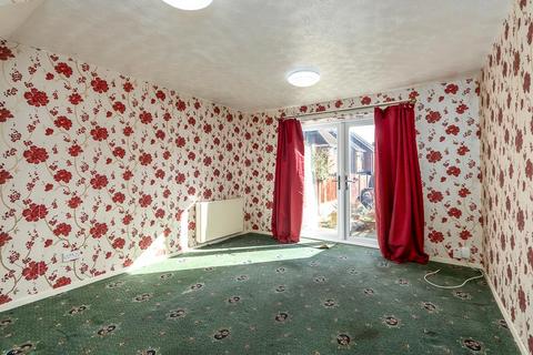 2 bedroom townhouse for sale, Rochester Avenue, Netherfield