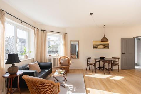 2 bedroom flat for sale, Knowle Road, Totterdown