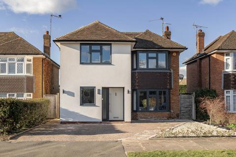 4 bedroom detached house for sale, Harcourt Road, Tring