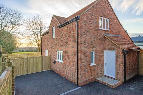 2 bedroom detached house for sale, High Street, Wadhurst, East Sussex, TN5