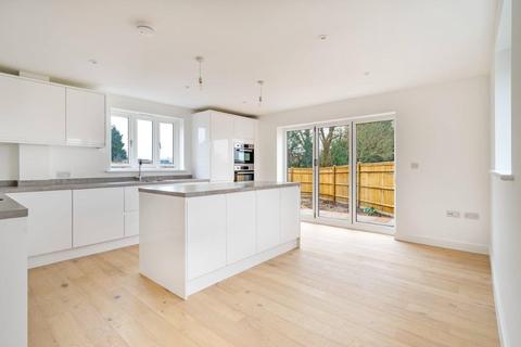 2 bedroom detached house for sale, High Street, Wadhurst, East Sussex, TN5