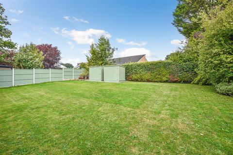 4 bedroom detached house for sale, Lambourne Way, Thruxton, Andover