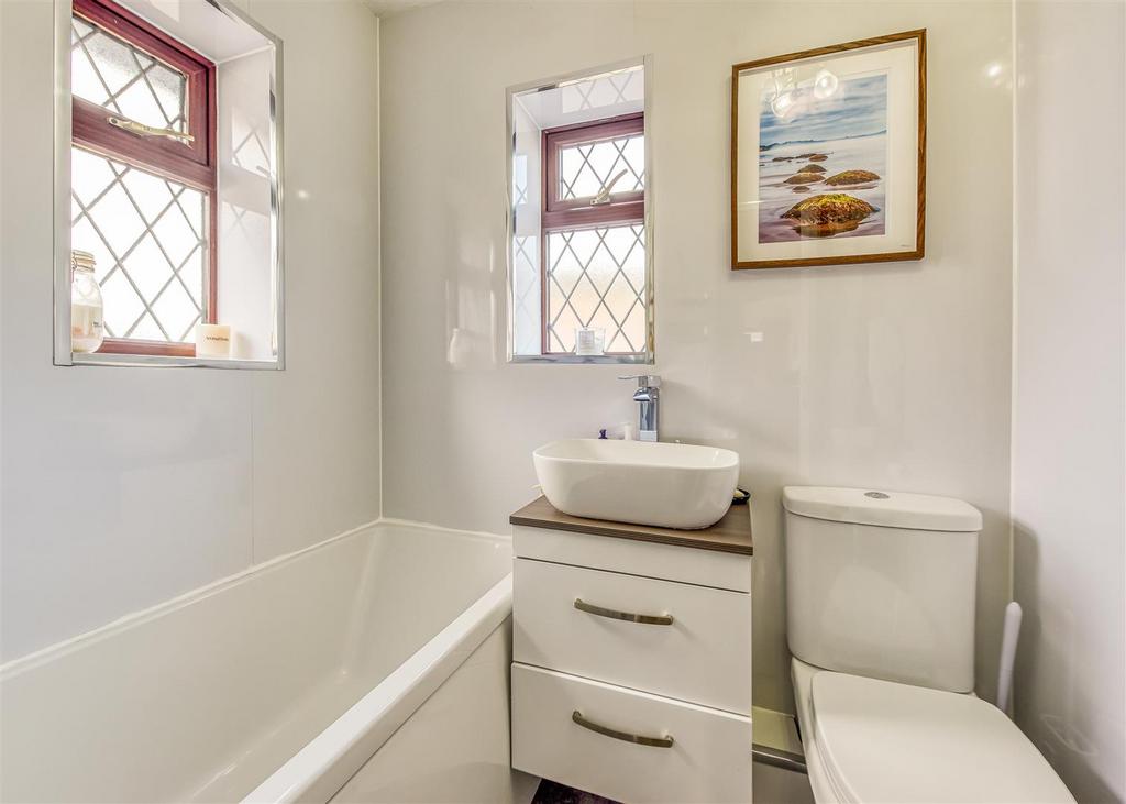 63 Meadow Lane-Bathroom.jpg
