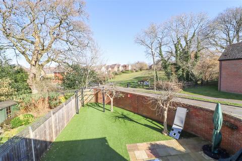 3 bedroom detached house for sale, Gondreville Gardens, Fleet GU52