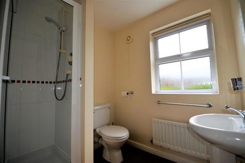 2 bedroom house to rent, Swallow Lane, Aylesbury