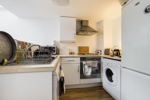 1 bedroom flat for sale, Kilvey Terrace, St Thomas, Swansea, SA1