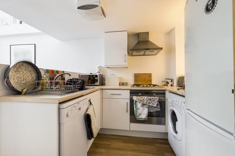 1 bedroom flat for sale, Kilvey Terrace, St Thomas, Swansea, SA1