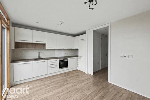 3 bedroom terraced house for sale, Buckley Close, Chatham