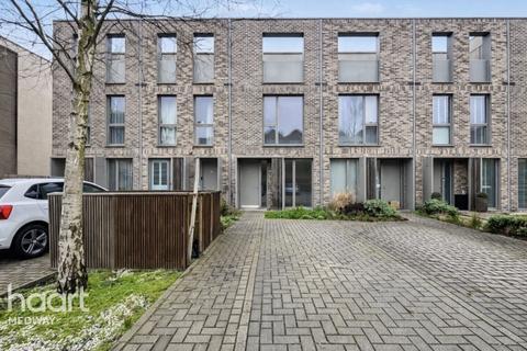 Buckley Close, Chatham