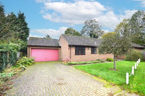 3 bedroom detached bungalow for sale, Gables Close, Aylesbury HP22