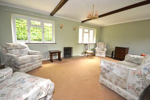 3 bedroom detached bungalow for sale, Gables Close, Aylesbury HP22