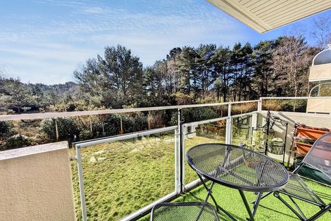 2 bedroom flat for sale, Ferndown