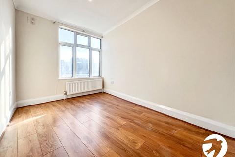 4 bedroom flat to rent, Eltham High Street, London, SE9