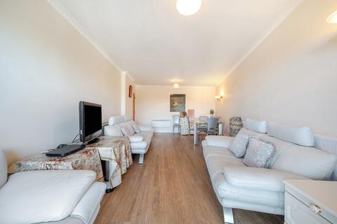 2 bedroom apartment for sale, Ickenham Road, Ruislip, Middlesex