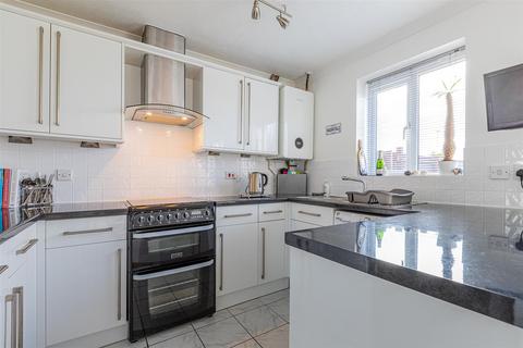 24 Clos Avro, Cardiff, CF24 2HN