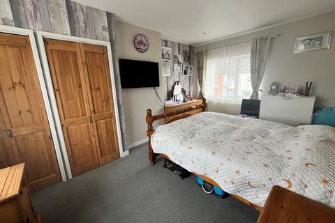 86 Rosedale Road, Northampton, NN2 7QF