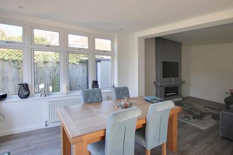 11 Cheston Avenue, Croydon, CR0 8DE