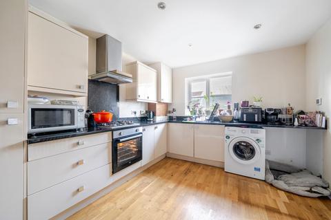 1b Common Road, Winterbourne, Bristol, BS36 1QE