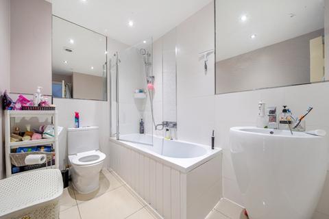 1b Common Road, Winterbourne, Bristol, BS36 1QE