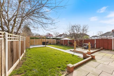 3 bedroom semi-detached house for sale, Whinney Moor Avenue, Wakefield