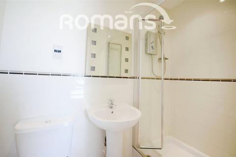 2 bedroom flat to rent, Edmund Court, Basingstoke, RG24