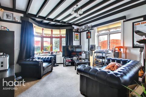 undefined, Warren Lane, Ashford