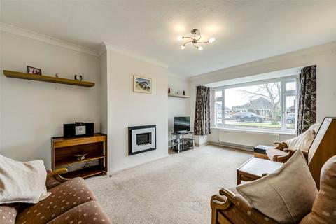 2 bedroom bungalow for sale, Singleton Crescent, Goring-by-Sea, Worthing, West Sussex, BN12