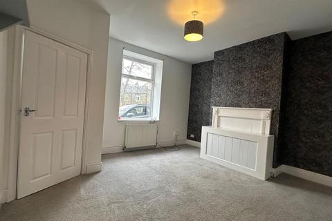 3 bedroom terraced house to rent, Jubilee Road, Halifax